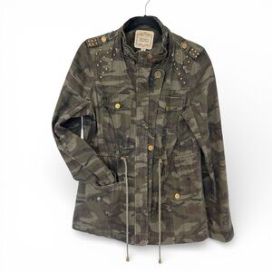Zenana Outfitters Camouflage Utility Jacket